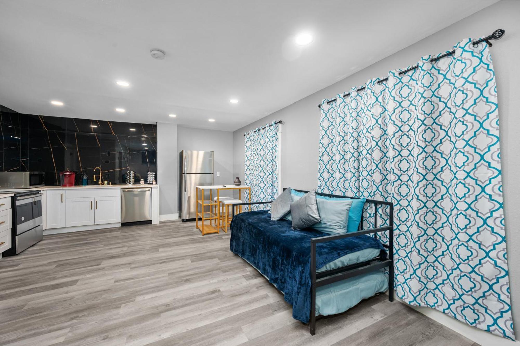 Comfortable 2Br Apt In Vibrant Houston Heights Exterior foto